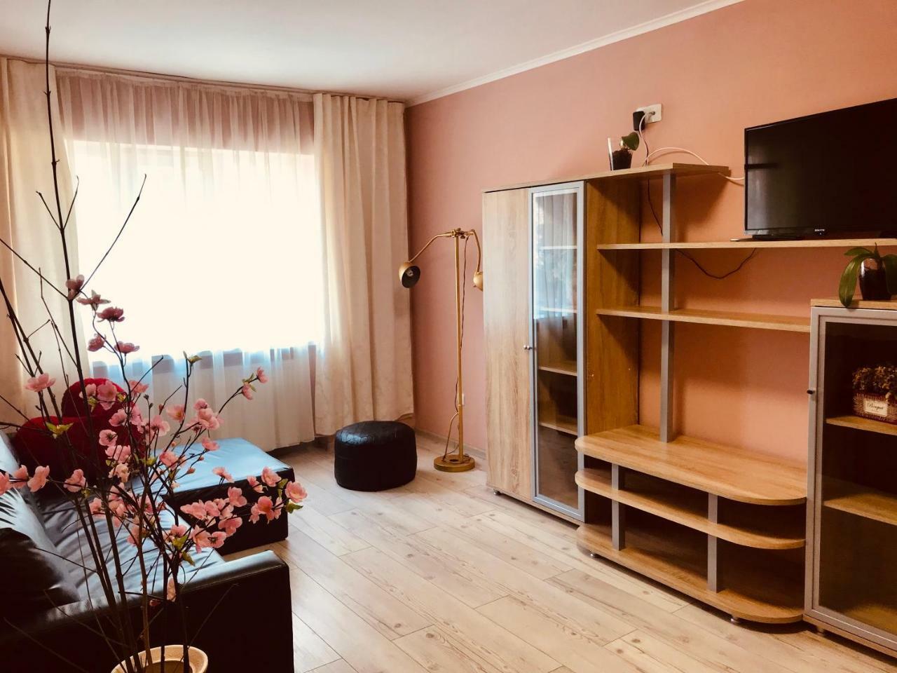 Арт Квартира В Центрі Міста Oujhorod Extérieur photo
